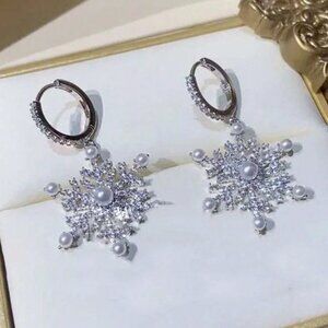 Crystal Studded Snowflake Earrings Pave Set Silvertone Huggie Christmas New Year